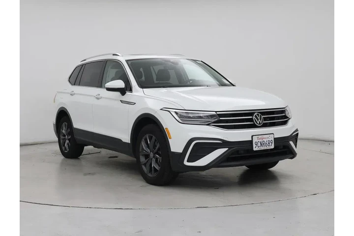 $21998 : Volkswagen Tiguan 2022 SE 4d image 1