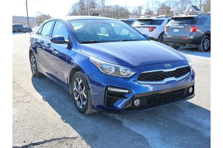 $14497 : Kia Forte 2020 LXS 4dr Sedan image 1