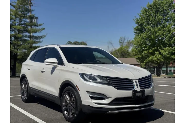 $6999 : 2015 MKC image 2