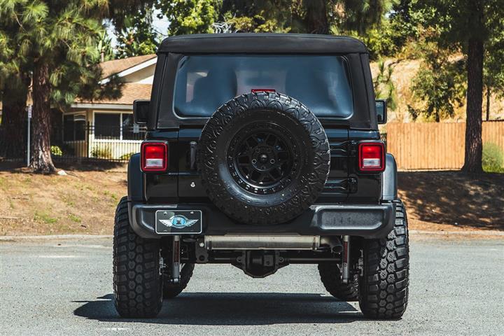 2020 Wrangler Sport S image 10