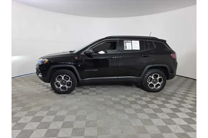 $22132 : Jeep Compass 2022 4x4 Trailh image 5