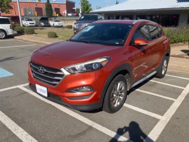 2017 Tucson image 1