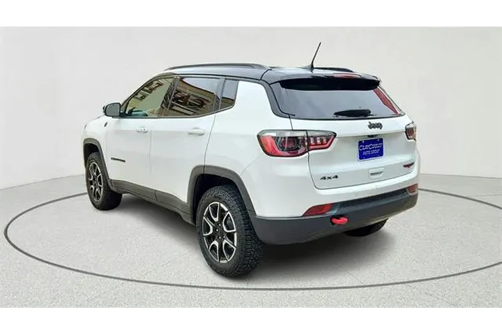 $24975 : Jeep Compass 2024 4x4 Trailh image 5