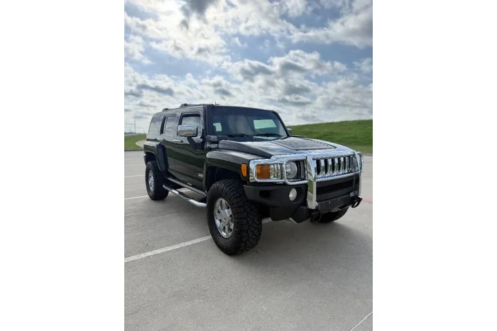 $14995 : 2010 HUMMER H3 Alpha image 8