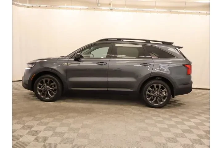 $28515 : Kia Sorento 2021 AWD SX 4dr image 2
