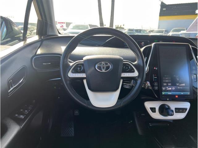 2017 Toyota Prius Prime image 4