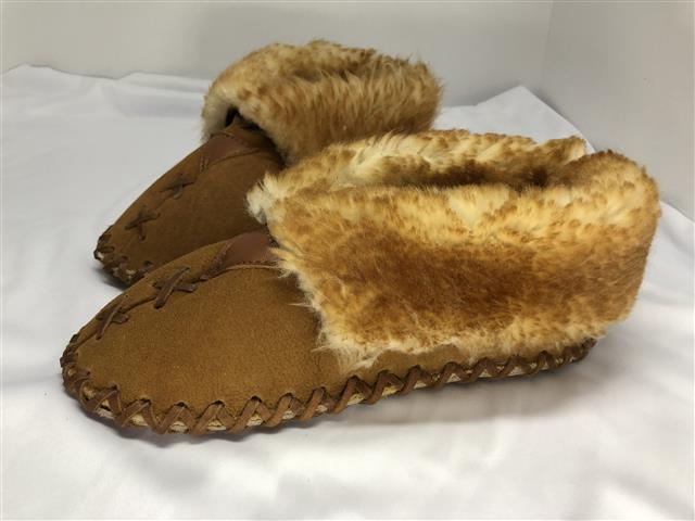 $84 : Women's/Men's Leather Slippers image 3