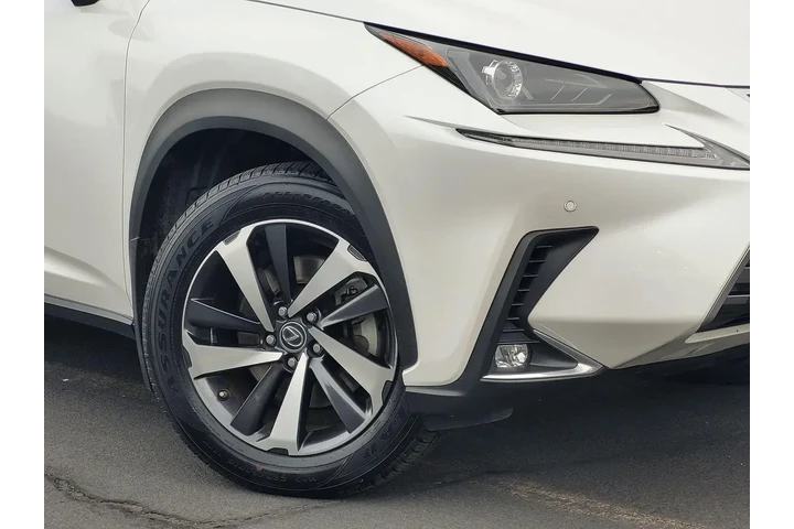 $27988 : Lexus NX 300 2020 AWD 4dr Cr image 5