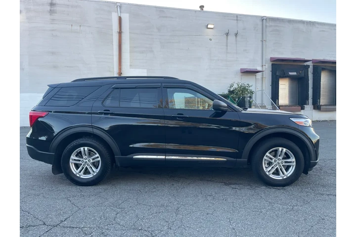 $20895 : 2021 Explorer XLT 4WD image 9