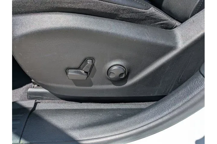 $24995 : Jeep Cherokee 2023 4x4 Altit image 8