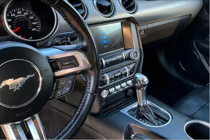 $17708 : Ford Mustang 2019 EcoBoost P image 7