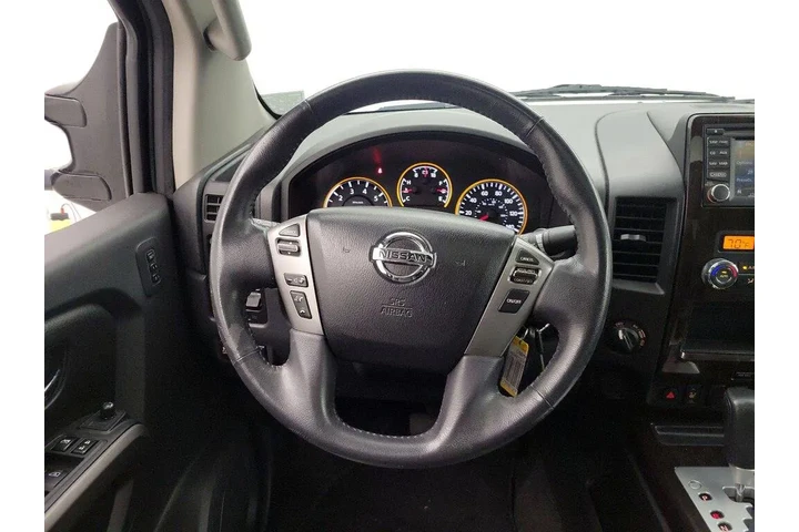 $26998 : Nissan Titan 2015 4x4 SL 4dr image 10