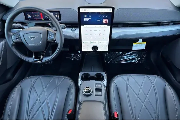 $29991 : Ford Mustang Mach-E 2023 AWD image 5