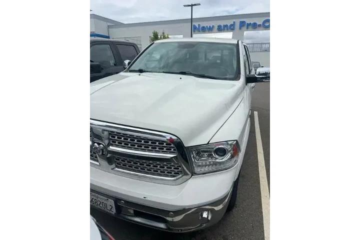 $24988 : Ram 1500 2018 4x4 Laramie 4d image 2