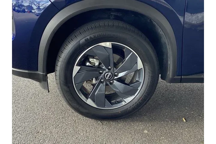 $19444 : Nissan Rogue 2025 AWD SV 4dr image 9