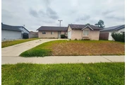 $2495 : Beautiful Modern 3-Bedroom AC thumbnail