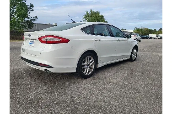 $9998 : Ford Fusion 2016 SE 4dr Seda image 2