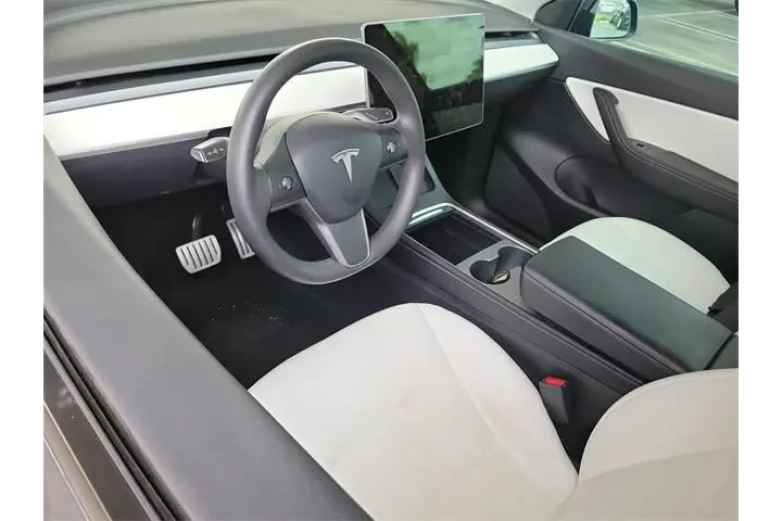 $29318 : Tesla Model Y 2022 AWD Perfo image 6