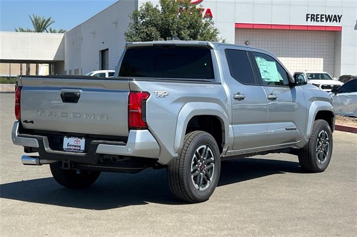 $49874 : New 2024 Tacoma TRD Sport Dou image 4