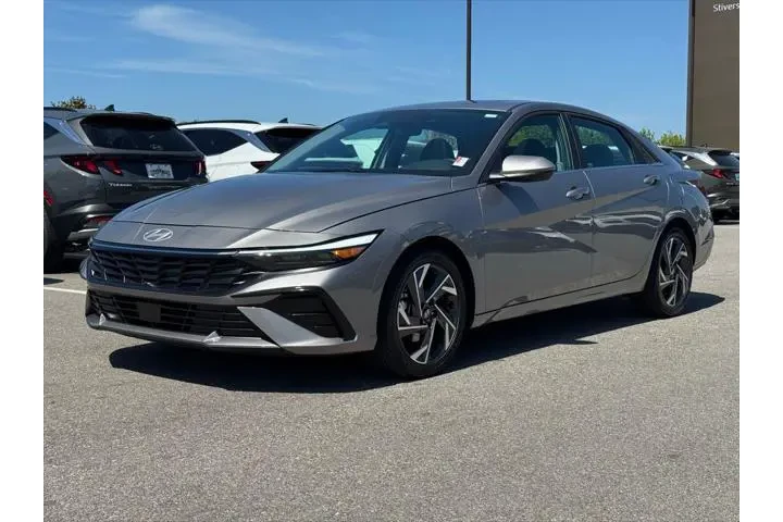 $22999 : Hyundai ELANTRA 2025 Limited image 9