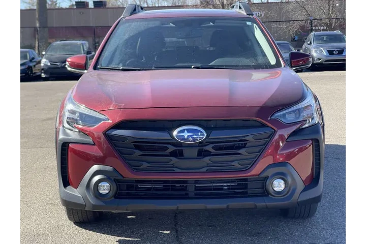 $21570 : 2023 Outback Limited image 6