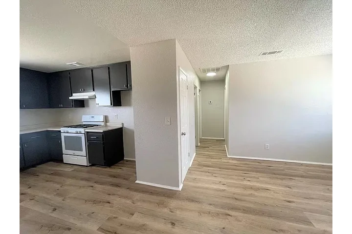 $1000 : Home Home image 1
