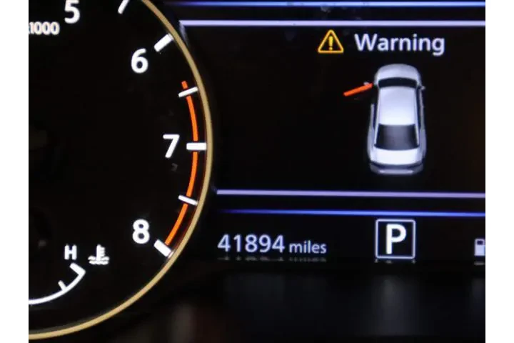 $17511 : Nissan Altima 2022 2.5 SV 4d image 8