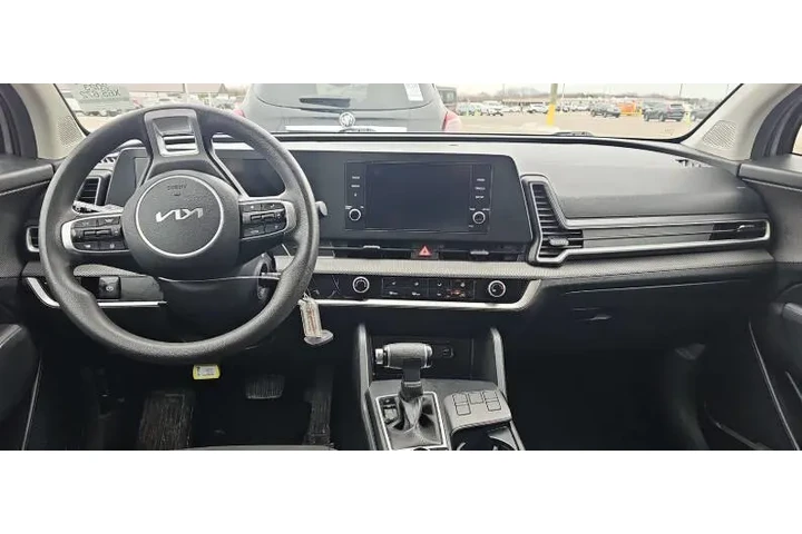 2023 Sportage LX image 8