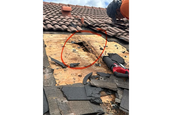 Bulls Roofing Master image 10