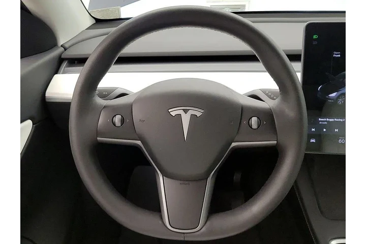 $25998 : Tesla Model Y 2021 AWD Long image 10