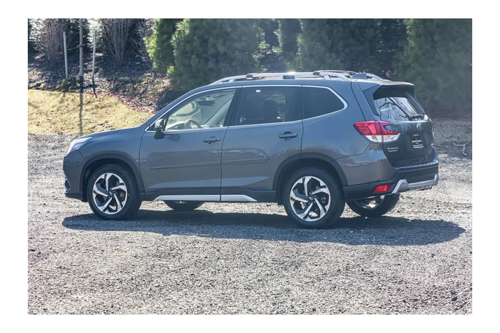 $24995 : Subaru Forester 2022 AWD Tou image 5