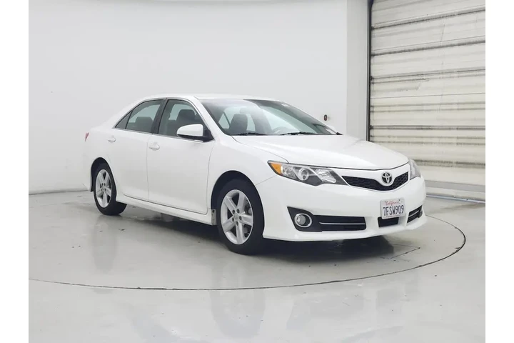 $17998 : Toyota Camry 2014 SE 4dr Sed image 1