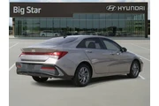$21788 : Hyundai ELANTRA 2024 SEL 4dr thumbnail