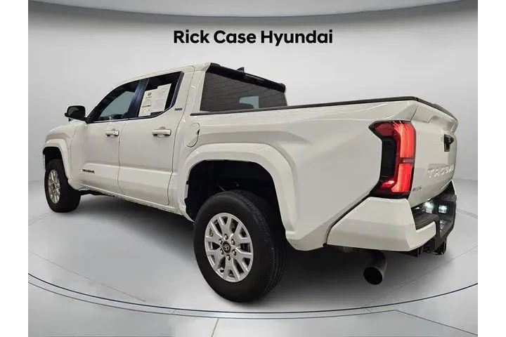 $29492 : Toyota Tacoma 2024 4x2 SR5 4 image 9