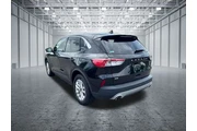 $17278 : Ford Escape 2021 SE 4dr SUV thumbnail