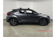 $25995 : Toyota C-HR 2021 LE 4dr Cros thumbnail