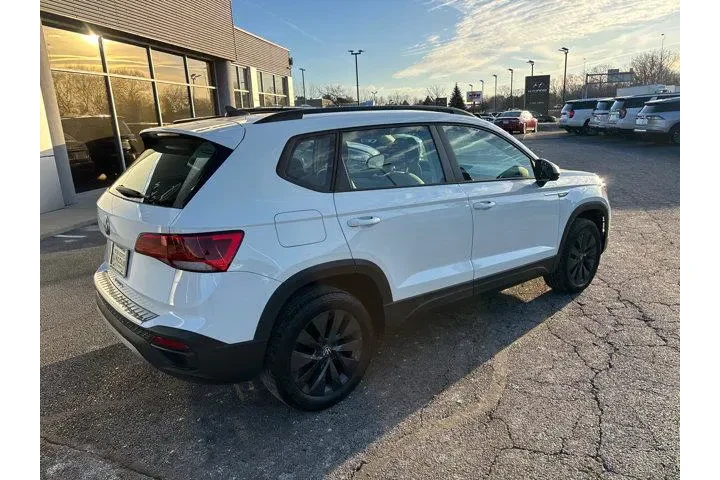 $18985 : Volkswagen Taos 2023 S 4dr S image 7