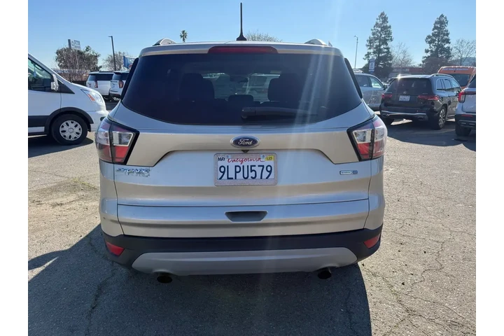 $12700 : Ford Escape 2018 AWD SE 4dr image 4