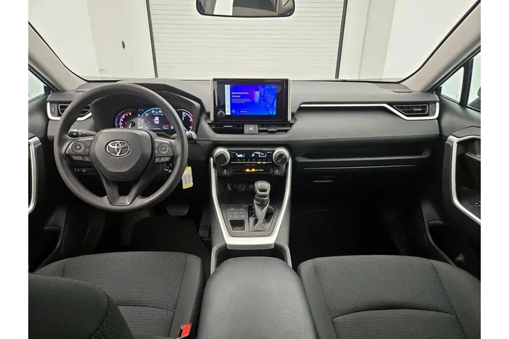 $25998 : Toyota RAV4 2024 AWD LE 4dr image 9