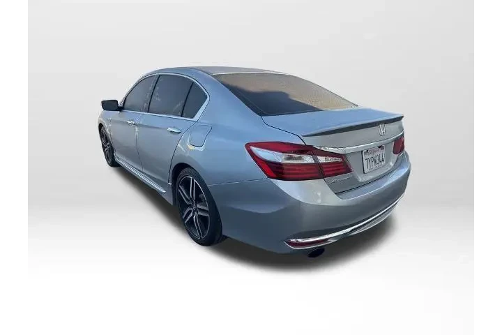 $16938 : Honda Accord 2017 Sport 4dr image 5