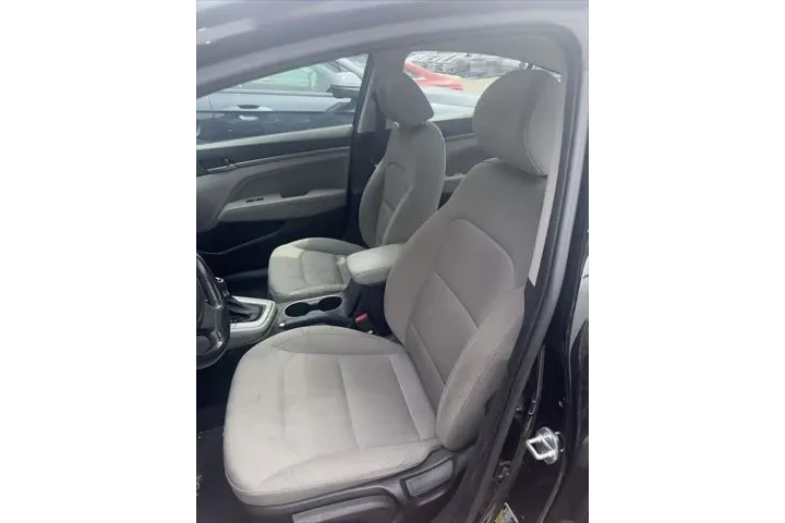 $11977 : Hyundai ELANTRA 2018 Value E image 5