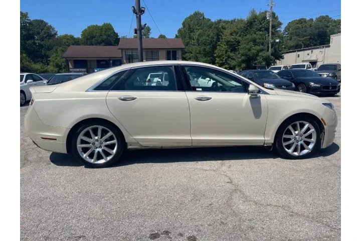 $8900 : 2015 MKZ image 3