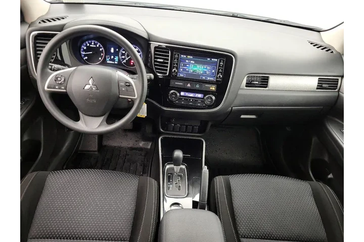 $17998 : Mitsubishi Outlander 2018 ES image 9