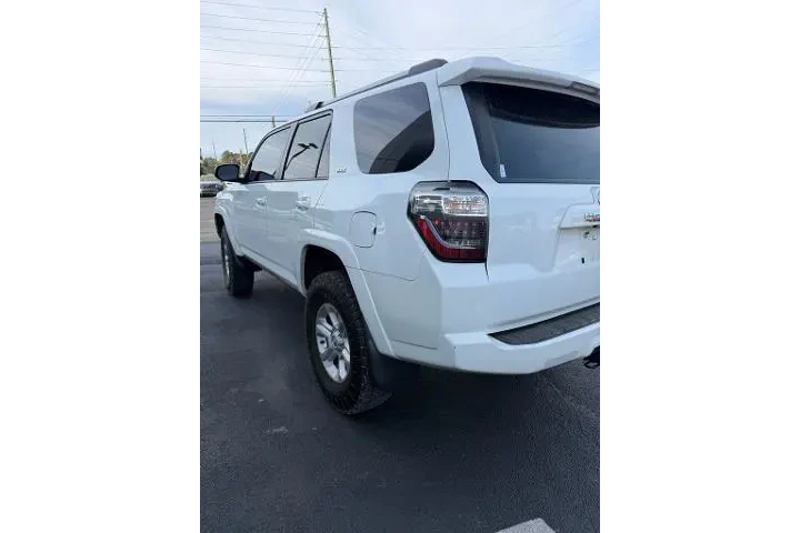 $29677 : Toyota 4Runner 2021 4x2 SR5 image 3