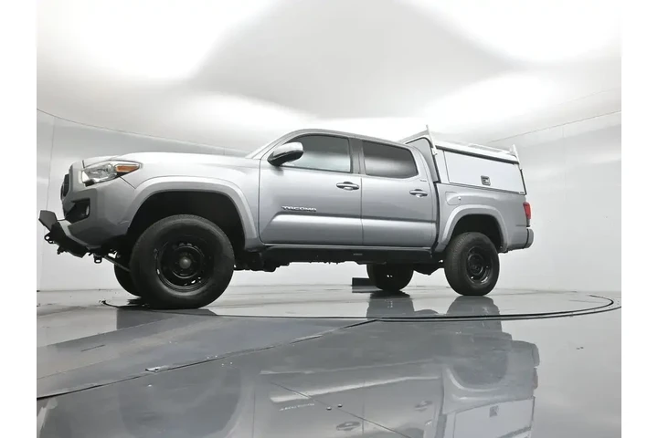 $39425 : Toyota Tacoma 2020 4x4 TRD P image 7