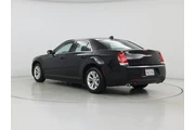 $22998 : Chrysler 300 2023 Touring 4d thumbnail