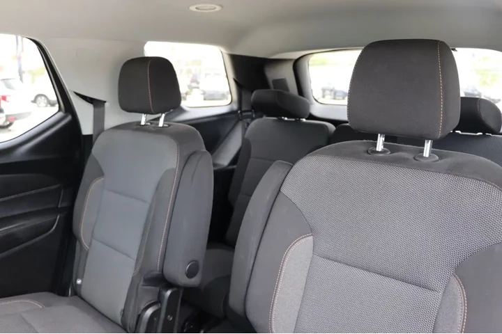 2020 Traverse image 3