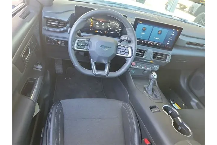 $27824 : Ford Mustang 2024 EcoBoost 2 image 7