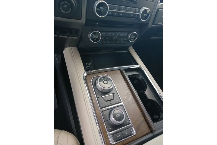 $29981 : Ford Expedition 2018 4x4 Pla image 9