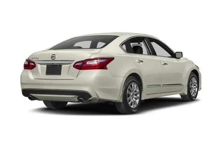 $13088 : Nissan Altima 2017 2.5 S 4dr image 3